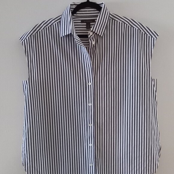 BANANA REPUBLIC vertical striped cotton sleeveless button down shirt - Picture 3 of 8